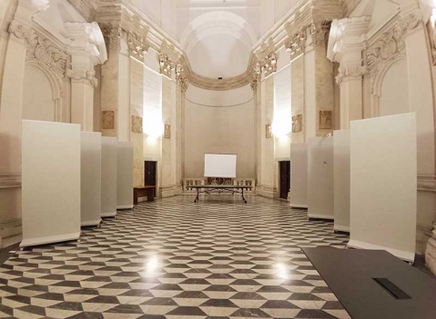 Parete espositiva autoportante modulare e bifacciale per musei, pinacoteche e gallerie d'arte della LINEA OSTENDO