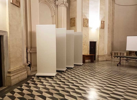 Parete espositiva autoportante modulare e bifacciale per musei, pinacoteche e gallerie d'arte della LINEA OSTENDO