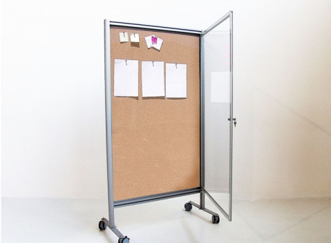 Bacheca autoportanti su ruote della linea ALA SUGHERO